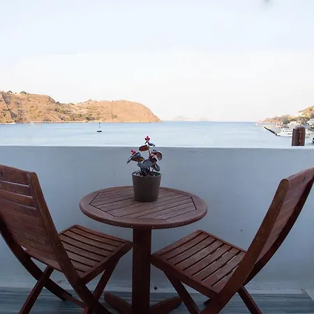 Chris 2* Skala (Patmos)